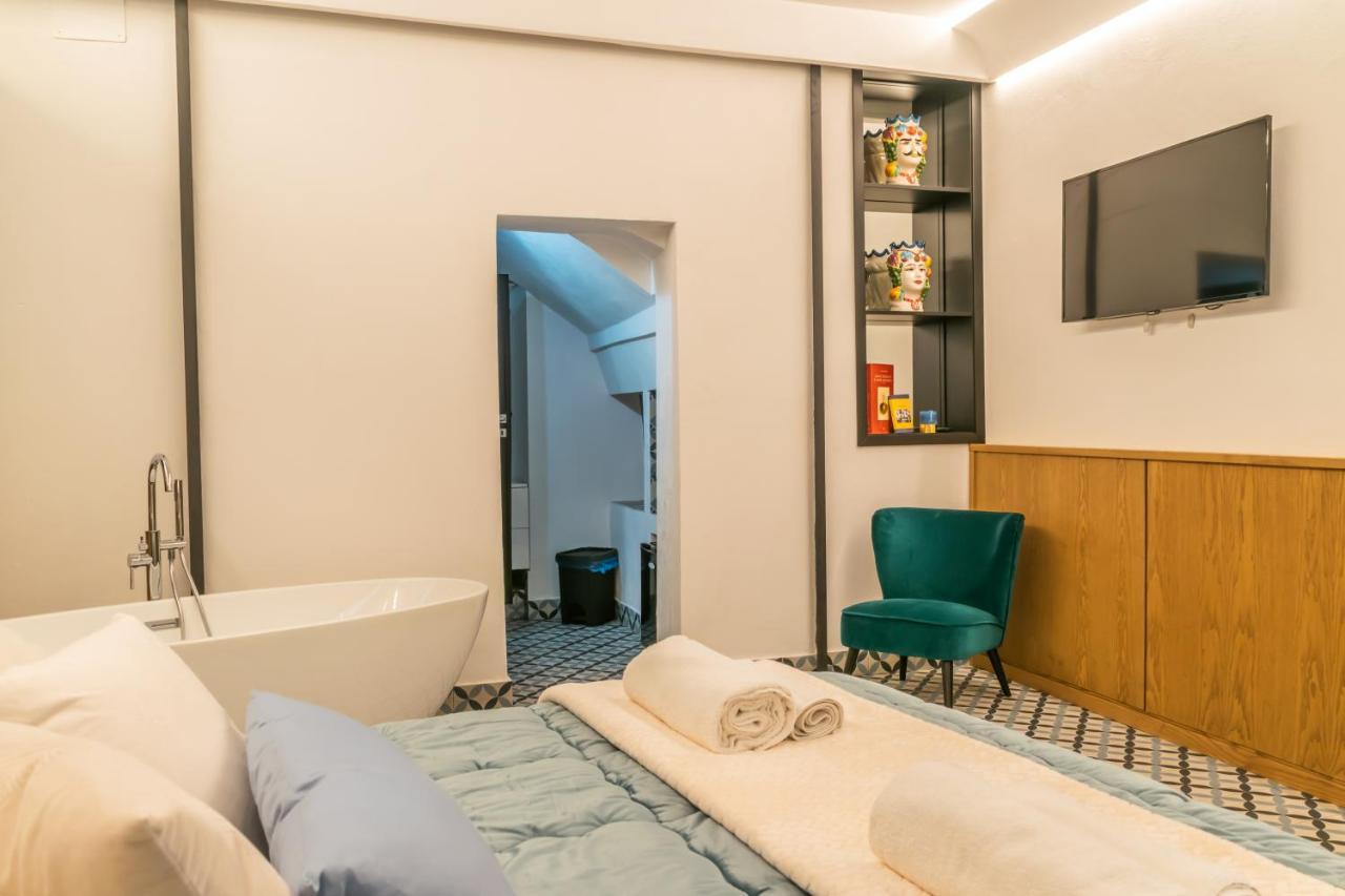 Community Rooms & Wine Favara Buitenkant foto