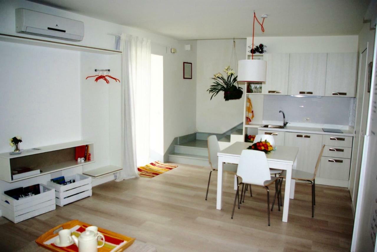 Community Rooms & Wine Favara Buitenkant foto