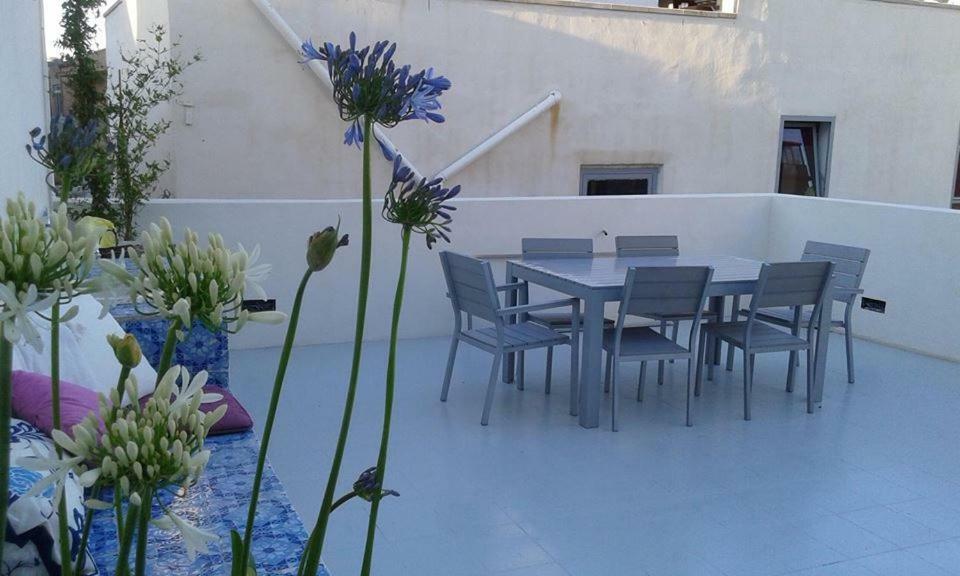 Community Rooms & Wine Favara Buitenkant foto